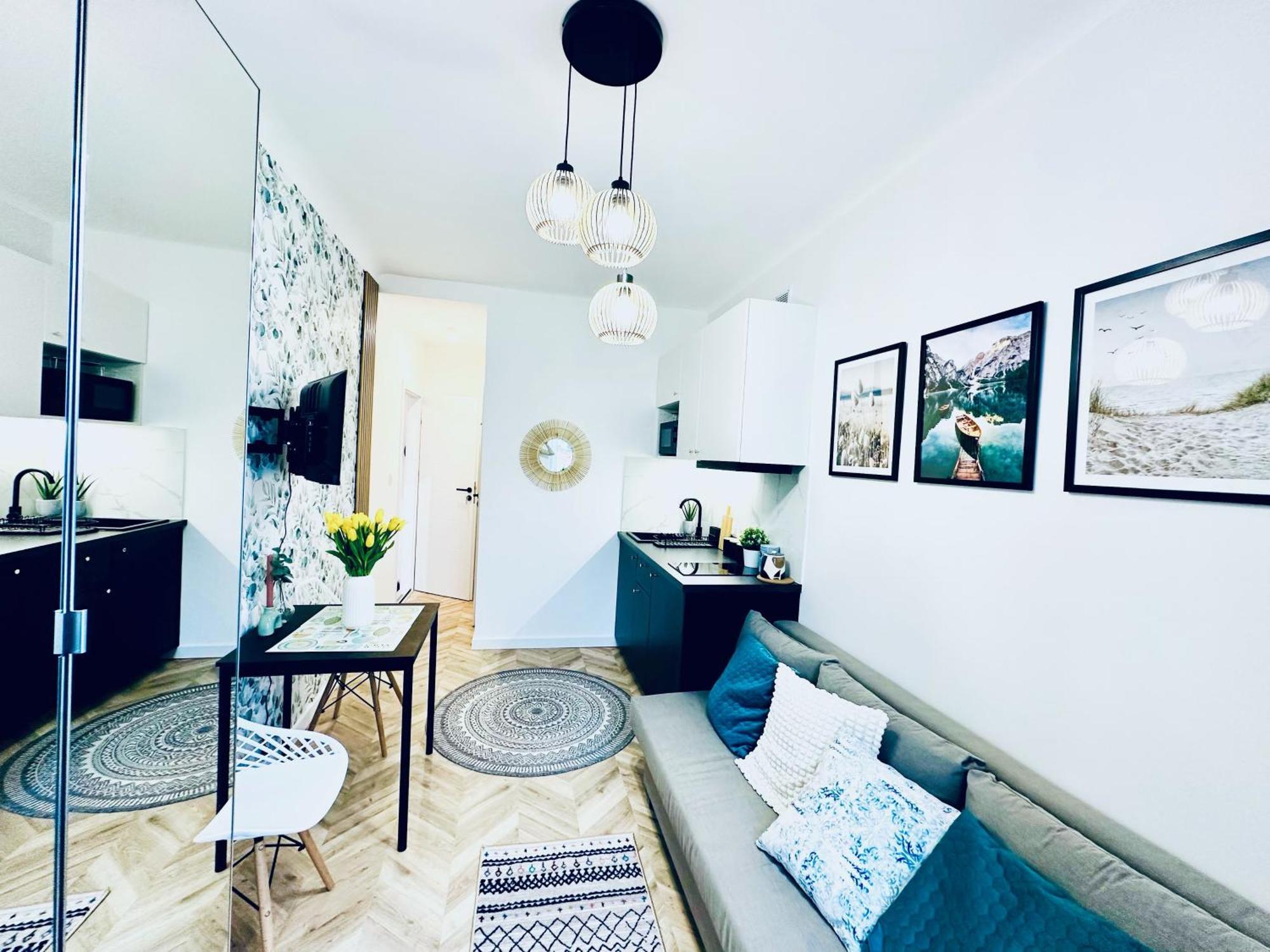 Olivia Apartments - Sloneczny Apartament W Centrum Warszawy, Plac Unii Lubelskiej, Lazienki Krolewskie, Pole Mokotowskie Warsaw Ngoại thất bức ảnh